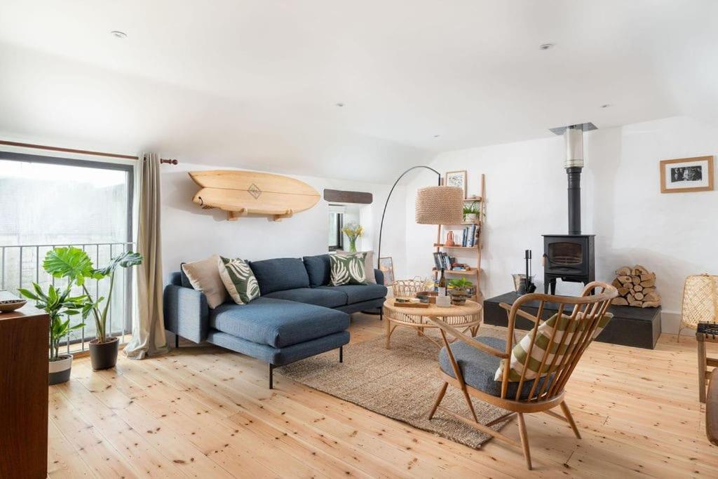 Porthcurno Barns, The Cart Lodge - Cosy Cottage, Walk To Porthcurno Beach, Pedn Vouder & Minack Theatre 彭赞斯 外观 照片