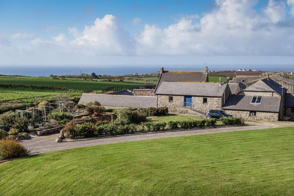 Porthcurno Barns, The Cart Lodge - Cosy Cottage, Walk To Porthcurno Beach, Pedn Vouder & Minack Theatre 彭赞斯 外观 照片