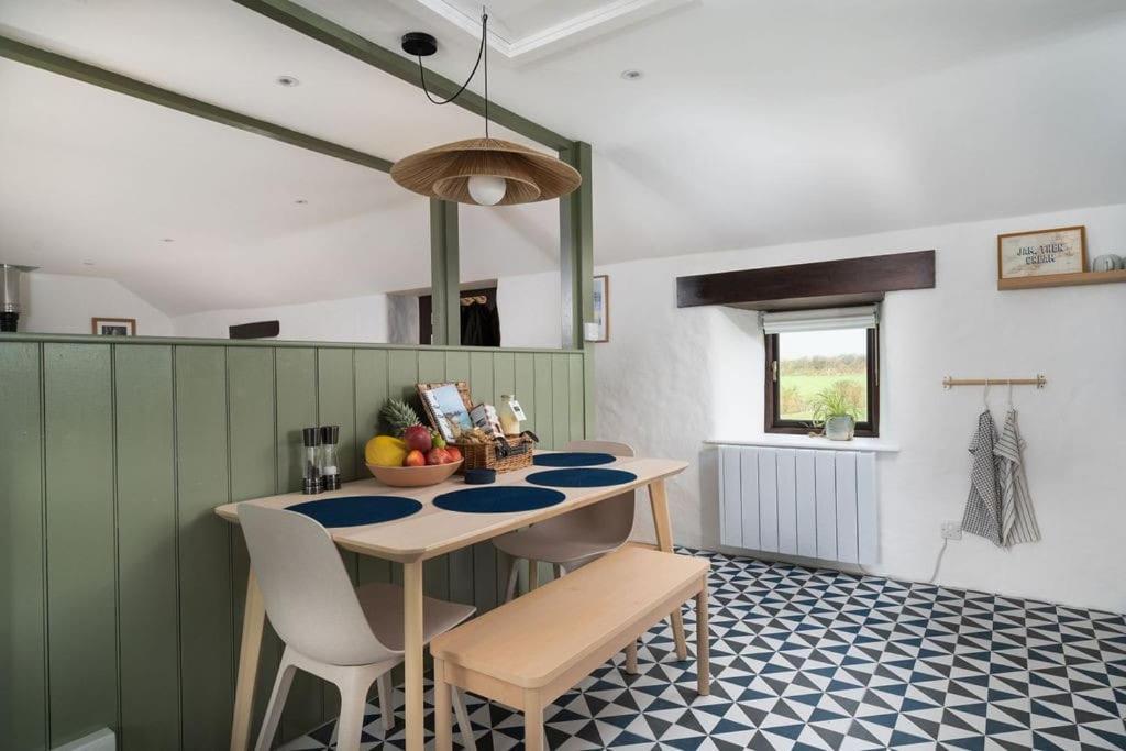 Porthcurno Barns, The Cart Lodge - Cosy Cottage, Walk To Porthcurno Beach, Pedn Vouder & Minack Theatre 彭赞斯 外观 照片